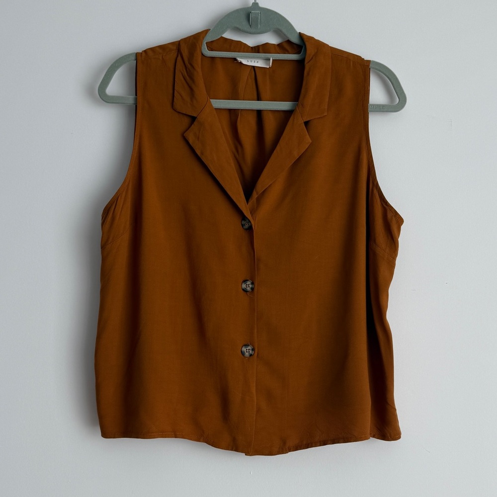 Sleeveless Women's Blouse – Rust Brown